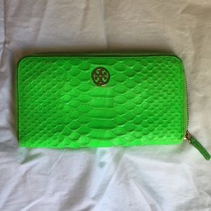 Tory Burch lime green wallet